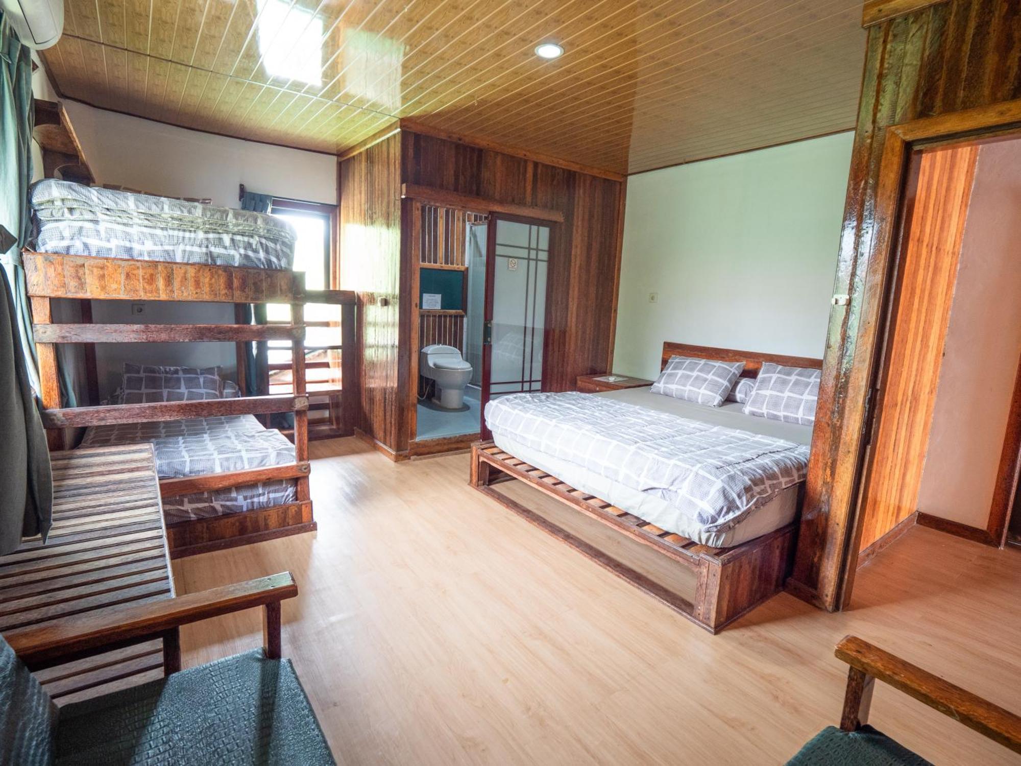 Jamburae Lodge Lagudri Экстерьер фото